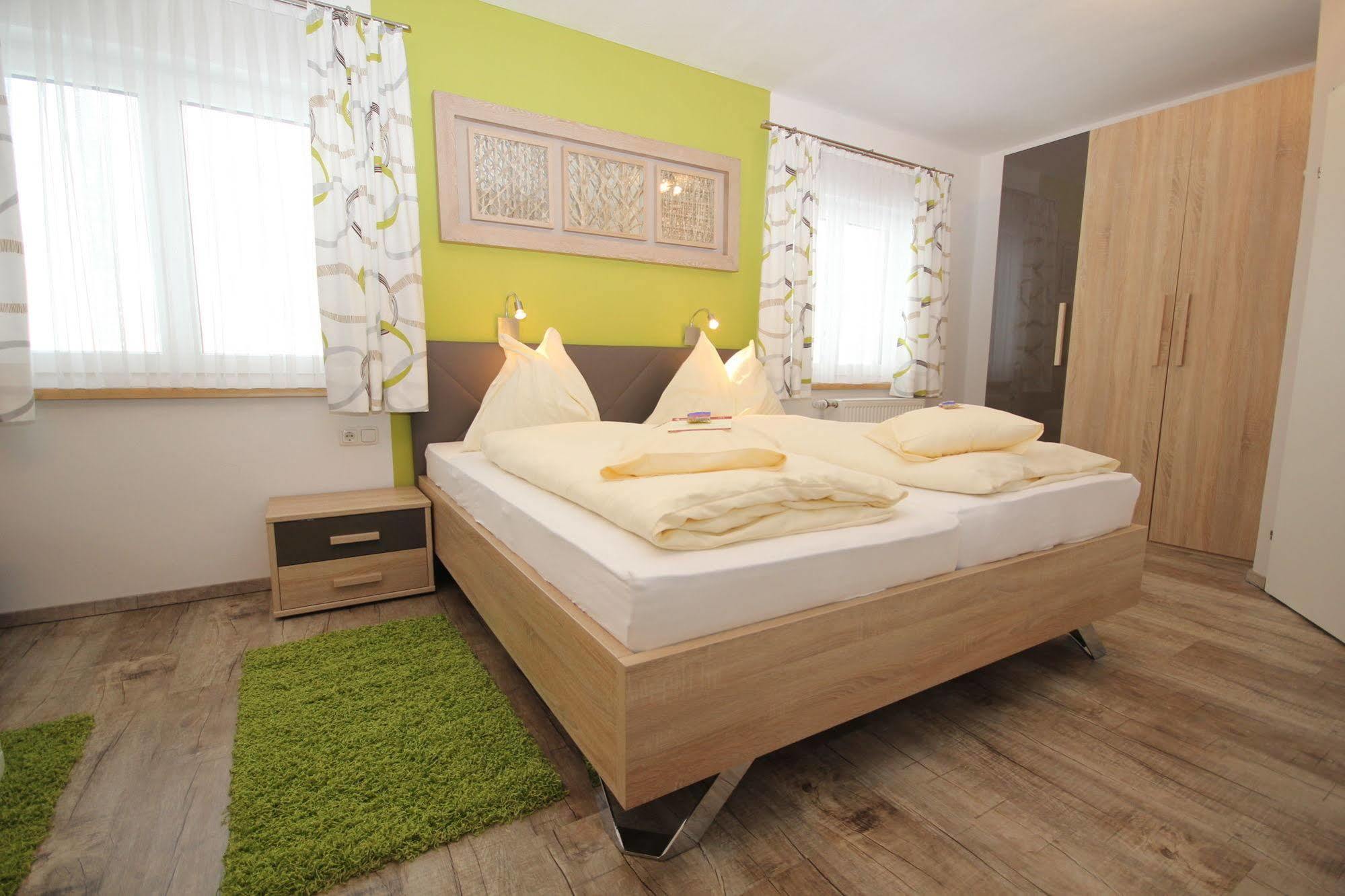 กาสท์ฮอฟ วาลดวีร์ท Hotel รุสบาค อัม พาสเกอชุตต์ ภายนอก รูปภาพ